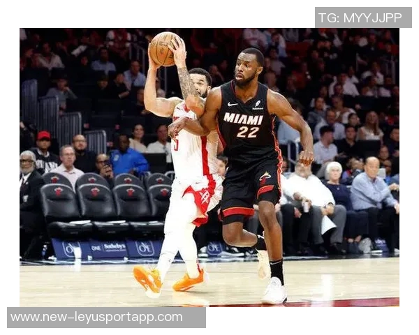 湖人继续追逐维金斯热火管理层对詹姆斯离队心存不甘 湖人继续追逐维金斯热火管理层对詹姆斯离队心存不甘