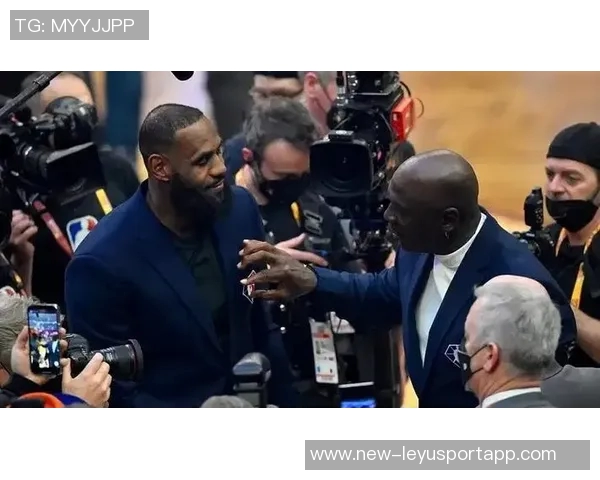 富保罗称詹姆斯科比库里皆可与乔丹并肩竞争的传奇球员