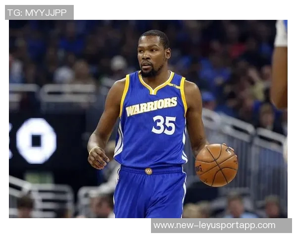 勇士管理层霍里坦言杜兰特不会有雕像球队历史早已辉煌