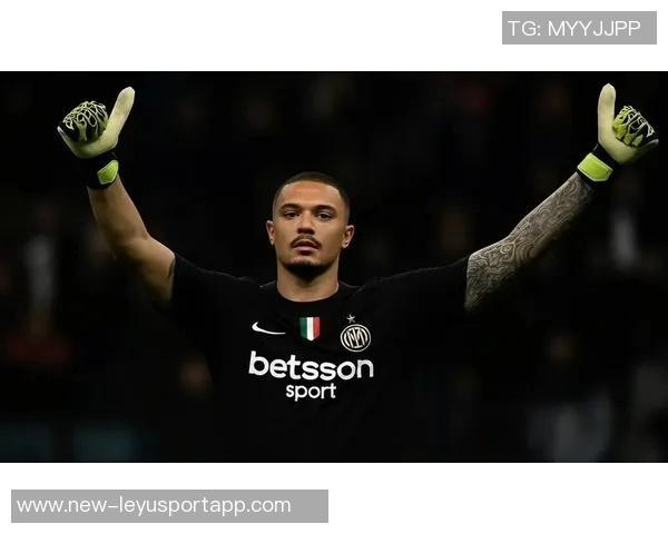 国米瞄准21岁热那亚后卫库菲计划替代邓弗里斯加强防线