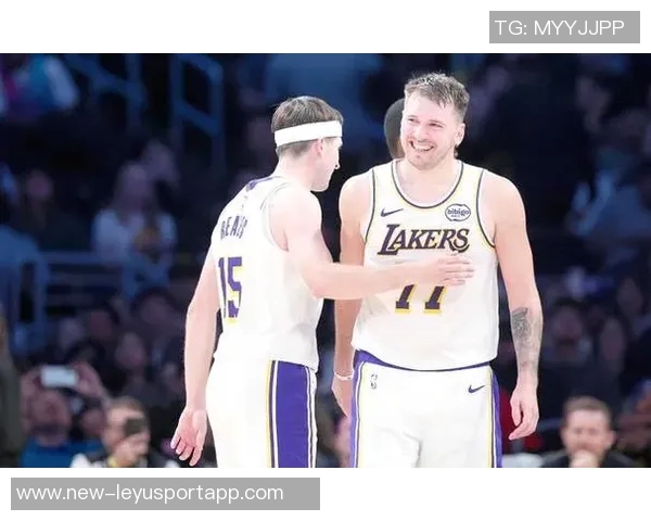 巴萨九名球员入围FIFPRO最佳阵容提名亚马尔库巴西邦马蒂在列 巴萨九名球员入围FIFPRO最佳阵容提名亚马尔库巴西邦马蒂在列