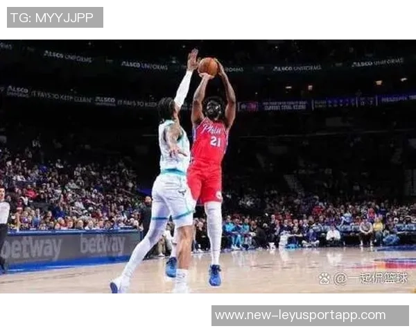 乔治表现出色半场7投4中三分球命中3个贡献13分3篮板2助攻