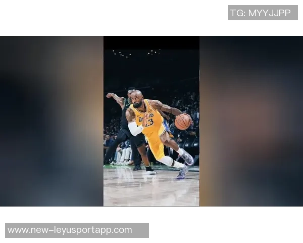 里夫斯赞詹姆斯隔扣表现41岁依然展现惊人实力令人惊叹