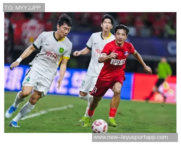 中超联赛第三十轮精彩对决北京国安迎战梅州客家全力争胜